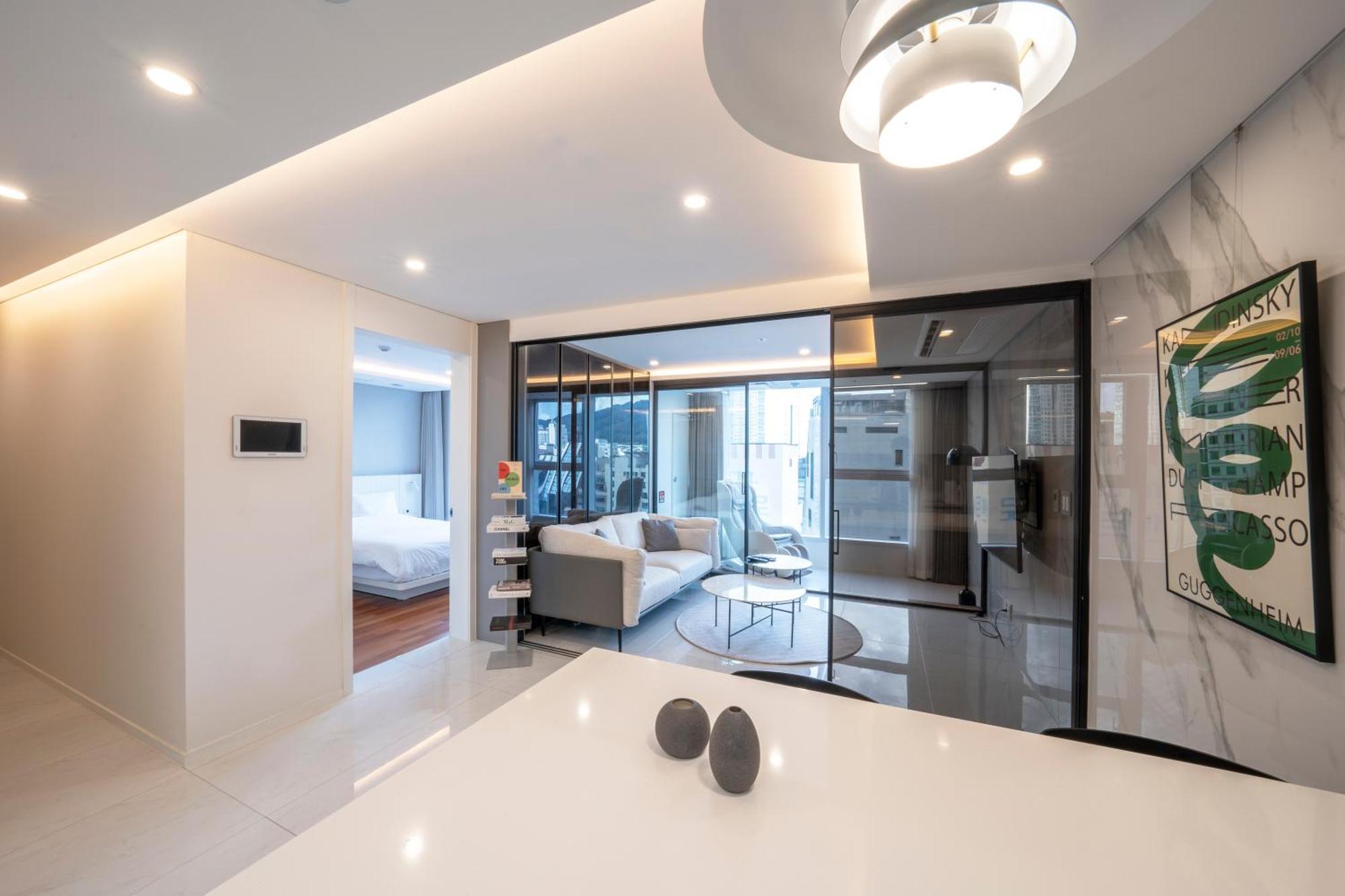 Апартаменты Uh Flat The Seocho Сеул Экстерьер фото